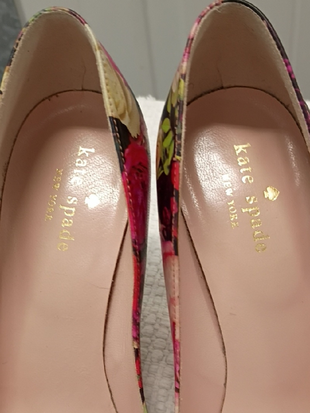 Kate Spade "Roses" Heels - Picture 4 of 6